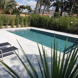 Holiday home - Maison Les Calanques - Piscine Chauffee A 30c 