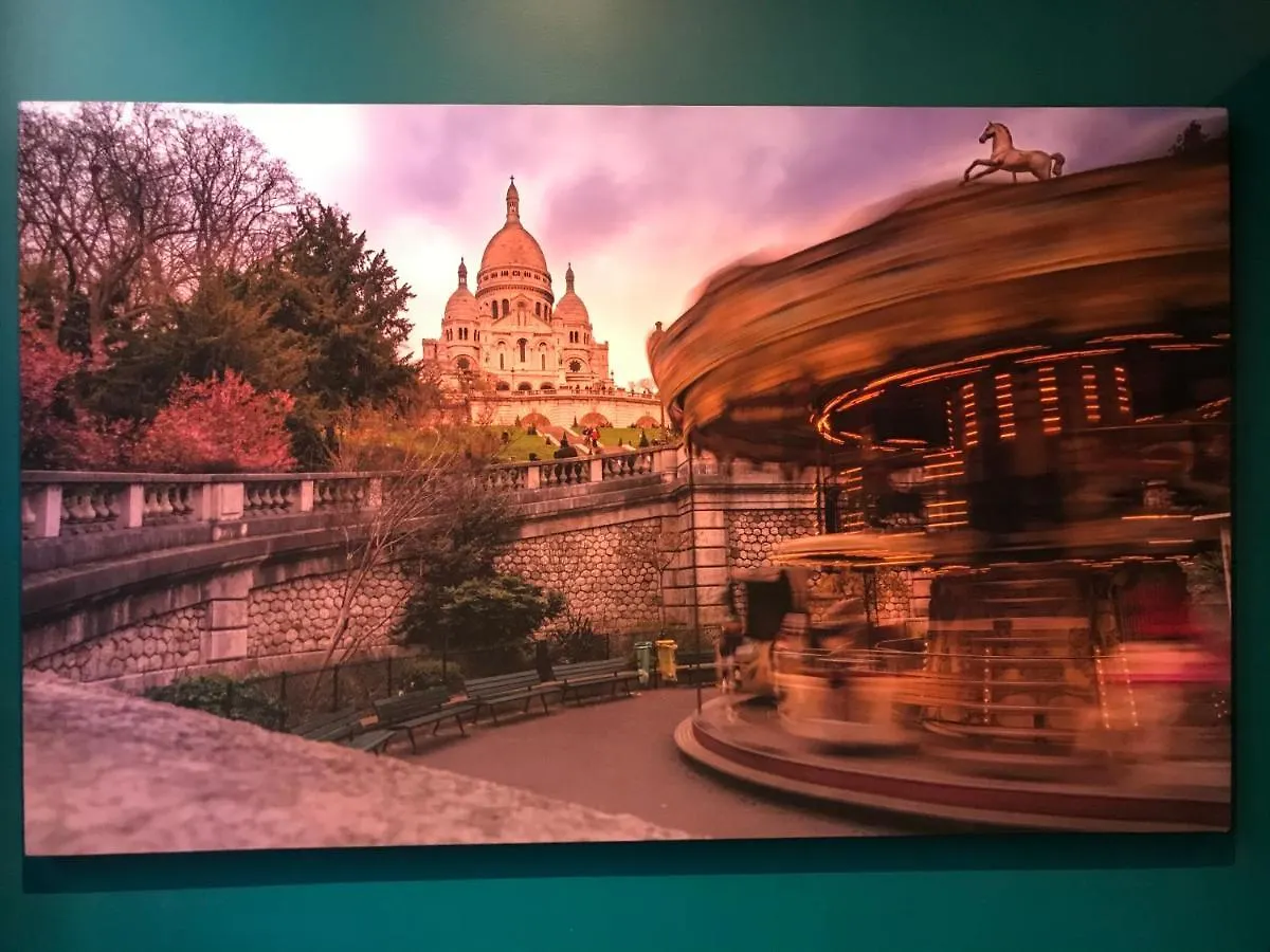 ***  Hotel De Paris Montmartre France